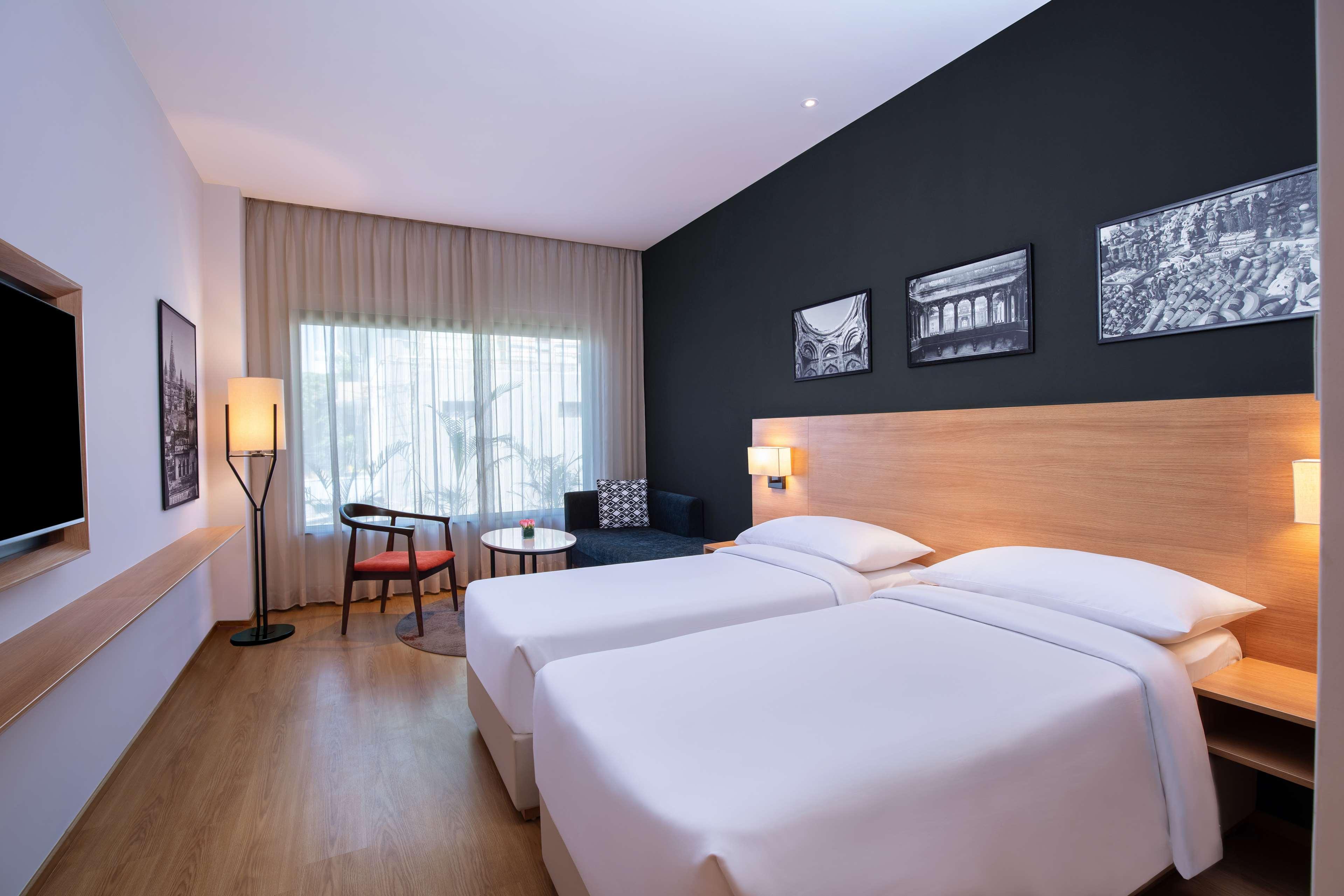 Park Inn By Radisson Gwalior Exteriör bild