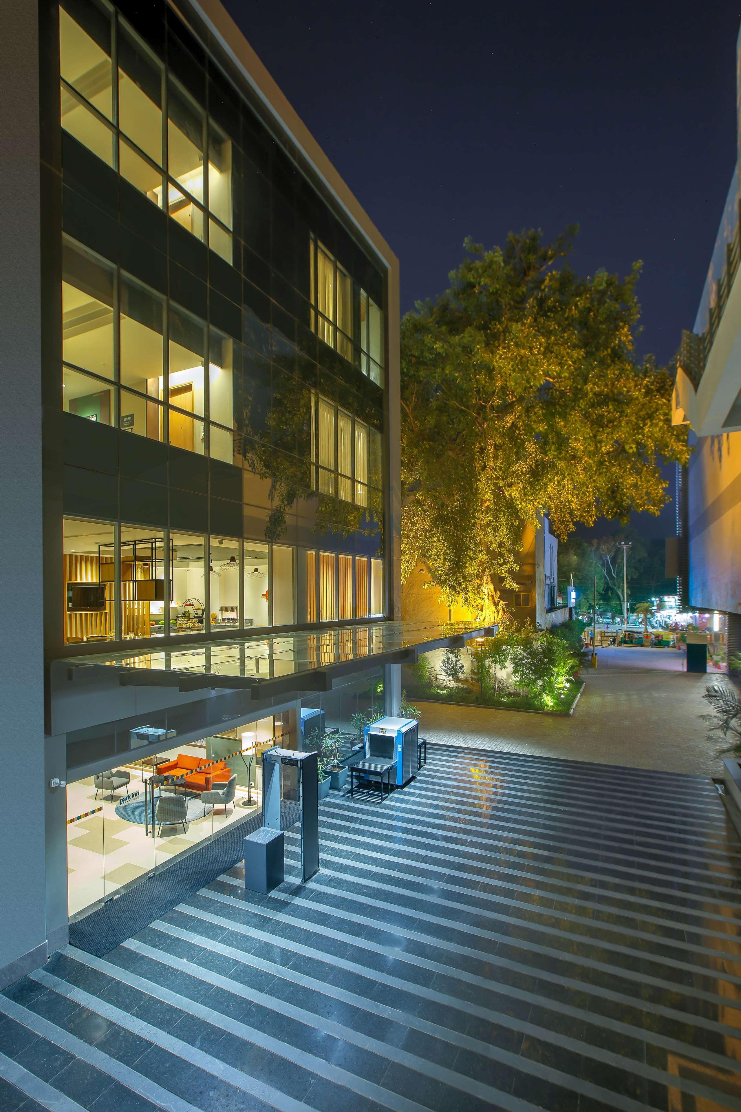 Park Inn By Radisson Gwalior Exteriör bild